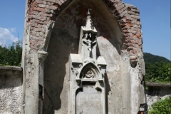 e_4_spomenik_reiseru_langova (2)a